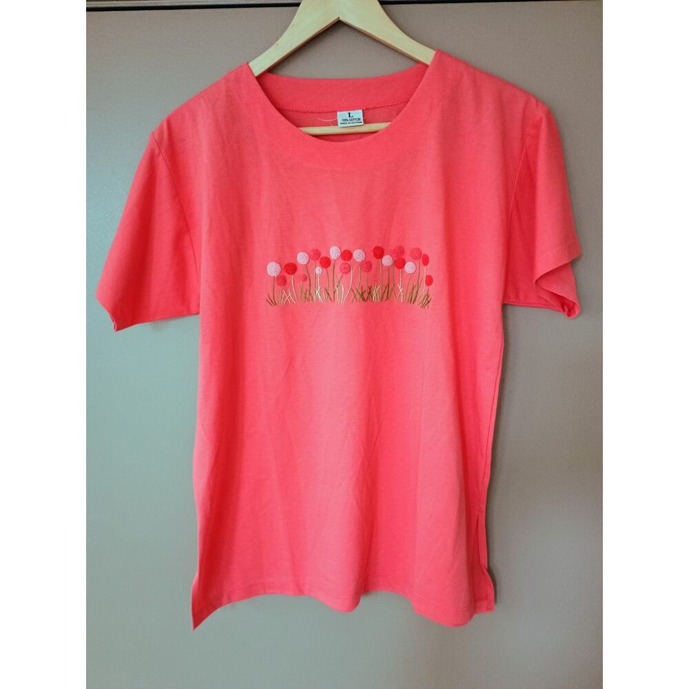 Vtg Style spring summer Embroidered Floral T-Shirt Coral Pink cottage Core large